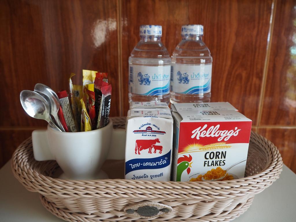 波普托 Baan Sala Lung Dam酒店 外观 照片