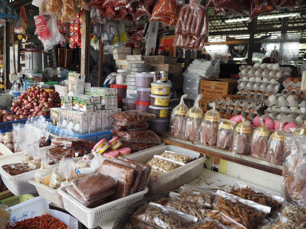波普托 Baan Sala Lung Dam酒店 外观 照片